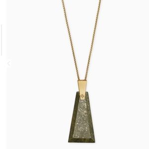 Kendra Scott Collins Necklace in Olive Epidote